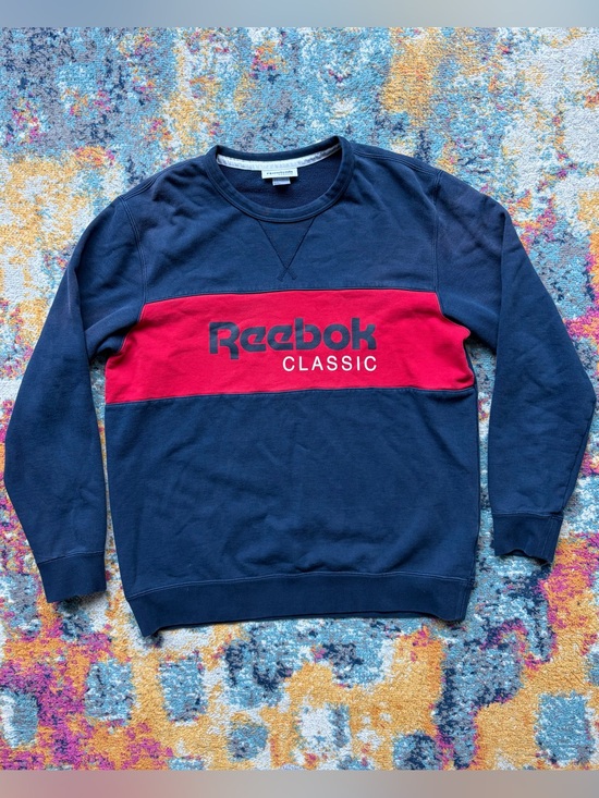 Other - Reebok Crewneck